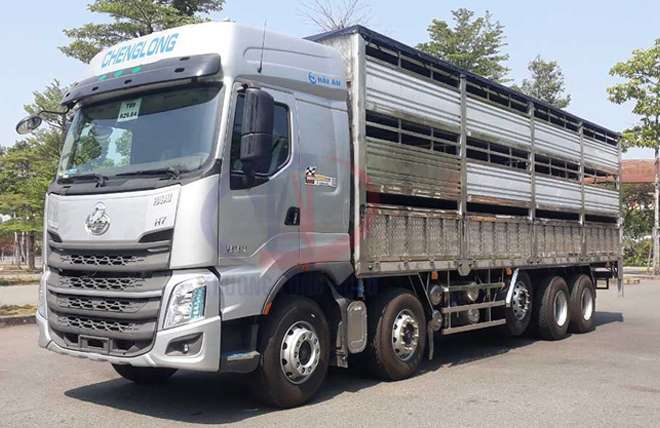 Hình 1: Chenglong H7 5 Chân 18.3 Tấn Chở Gia Súc 9m4
