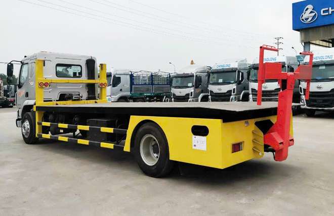 Hình 3: Xe Cứu Hộ Giao Thông Chenglong M3 6.5 Tấn Thùng 7m2