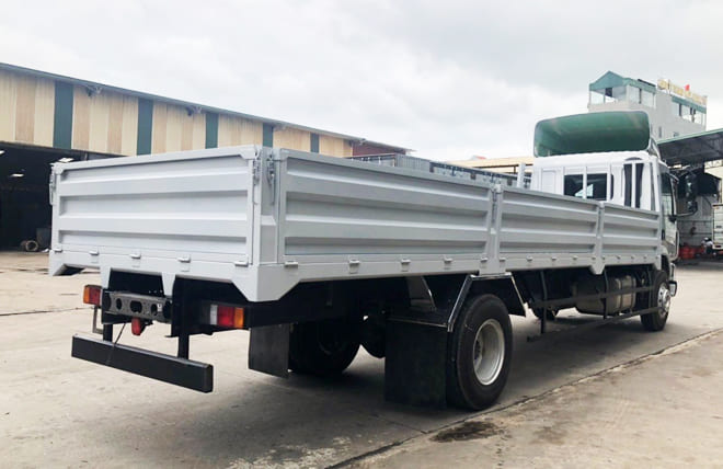 Hình 2: Chenglong M3 200Hp 8.9 Tấn Thùng Lửng 8m2