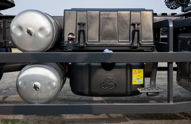 Hệ thống phanh khí xả: Giúp hỗ trợ giảm tốc