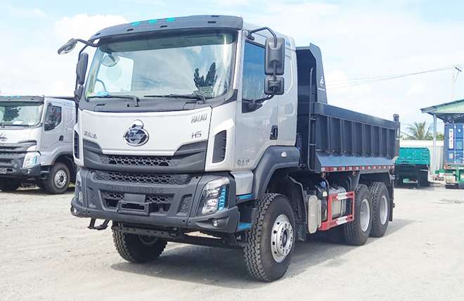 Hình 8: Xe Ben Chenglong 3 Chân Cầu Láp 10.5 Khối