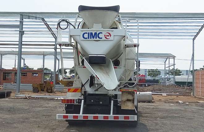 Hình 4: Xe Bồn Trộn Bê Tông Chenglong 14 Khối