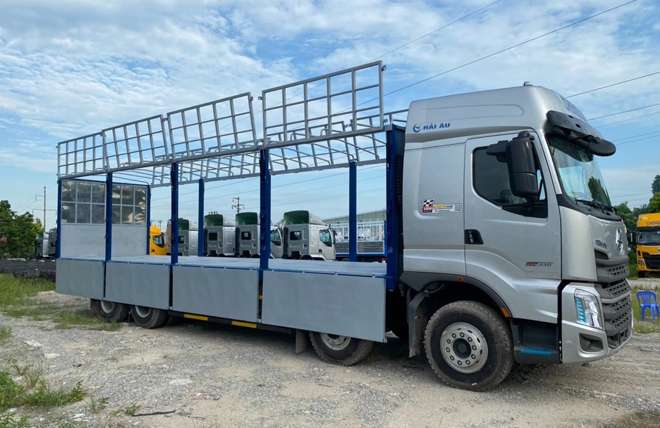 Chenglong H7 4 Chân 17.4 Tấn Mui Bạt Pallet 9m7