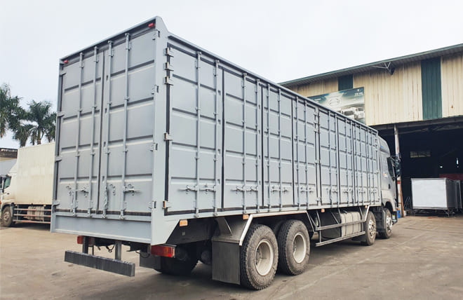 Chenglong H5 4 Chân 17.9 Tấn Thùng Pallet 9m9