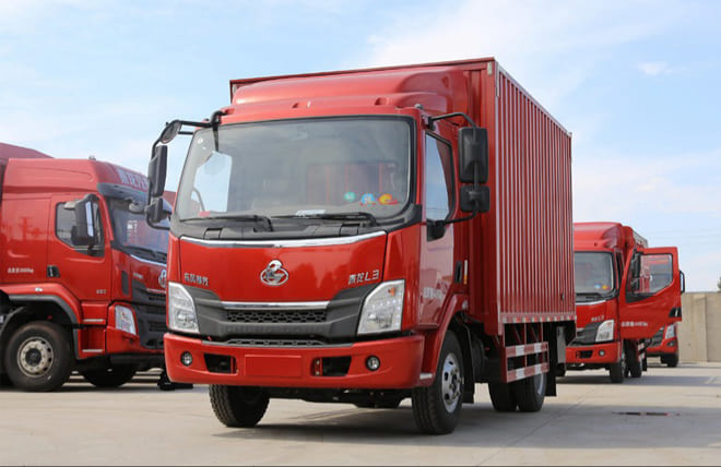 Chenglong L3 160Hp 6.5 Tấn Thùng Kín Cont 6m8