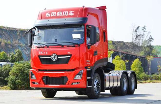 Đầu Kéo 2 Cầu Dongfeng 400Hp