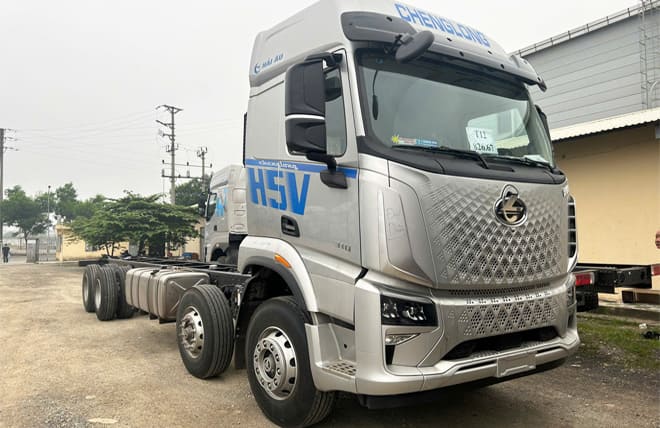 Xe Tải Chenglong 4 Chân H5V 310Hp