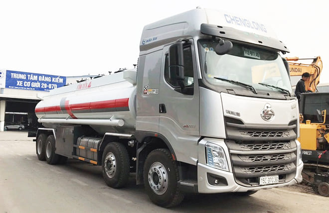 Xe Bồn Chở Xăng Dầu Chenglong H7 330Hp 4 Chân 22 Khối