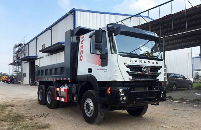 Xe Ben 3 Chân Iveco Hongyan 390Hp