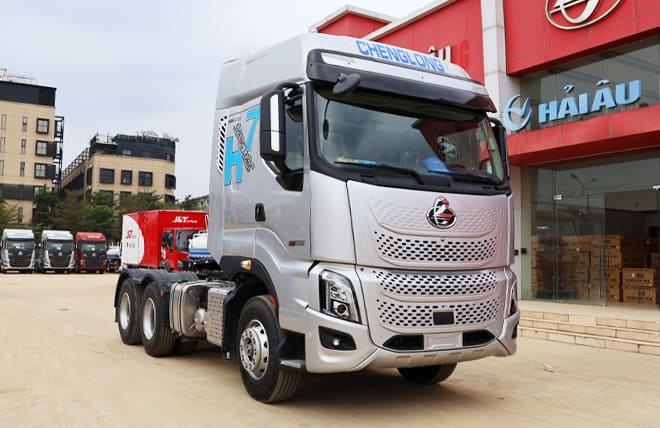 Xe Đầu Kéo 2 Cầu Chenglong H7V 450Hp