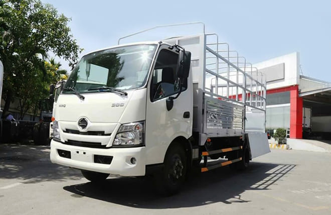 Xe Tải 2.5 Tấn Hino XZU710