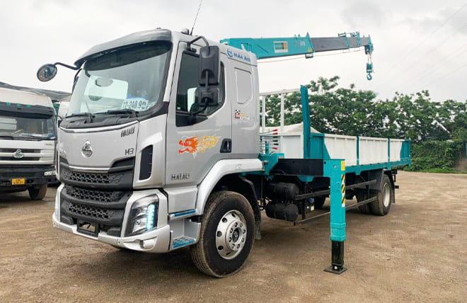 Chenglong M3 170Hp 8 Tấn Gắn Cần Cẩu Hyundai 5 Tấn