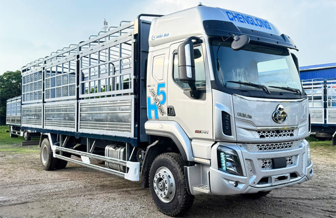 Chenglong H5 6 Máy 245Hp 8.5/8.1 Tấn Thùng Mui Bạt 8m3/8m5